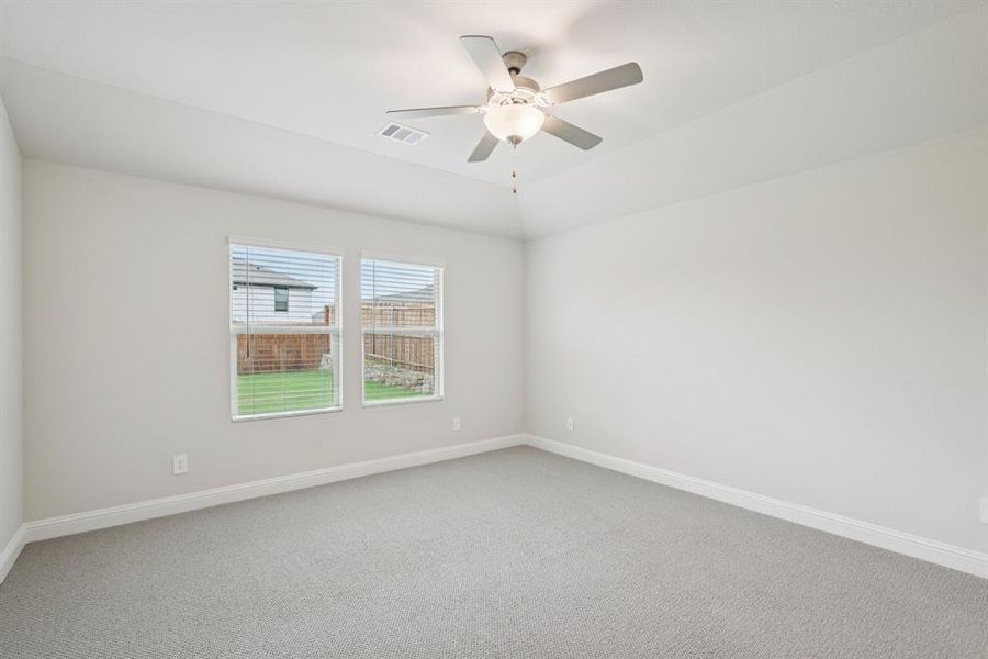 Spacious, unfurnished interior of a new home in Simpson Crossing - Signature Series, McKinney (Image 29). Spacious, unfurnished interior of a new home in Simpson Crossing - Signature Series, McKinney (Image 29).