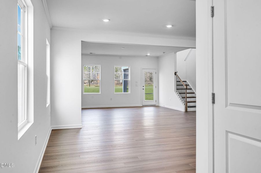 SUN_CaitlinCrossing_Pic_OakleyII-13