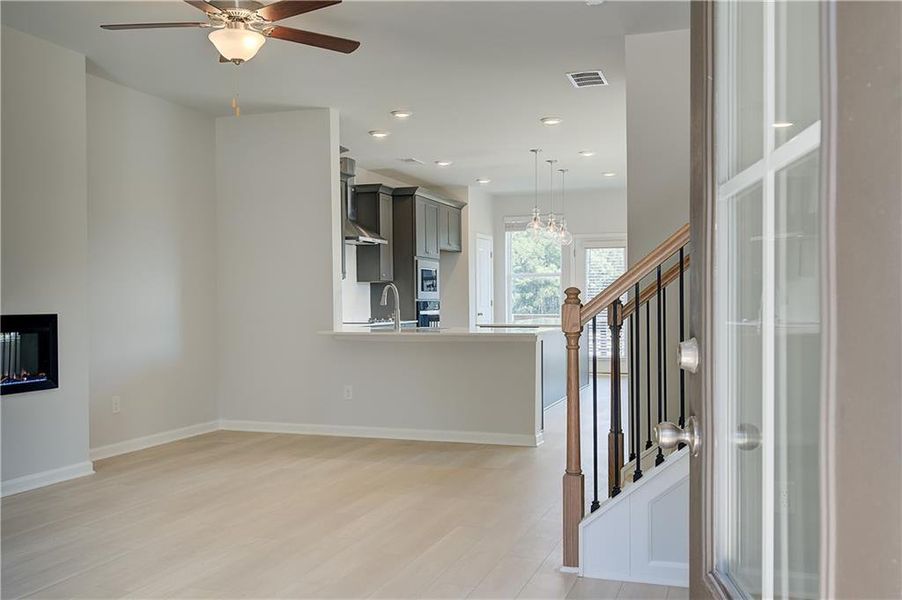 Spacious, unfurnished interior of a new home in Daybreak, Newnan (Image 26). Spacious, unfurnished interior of a new home in Daybreak, Newnan (Image 26).