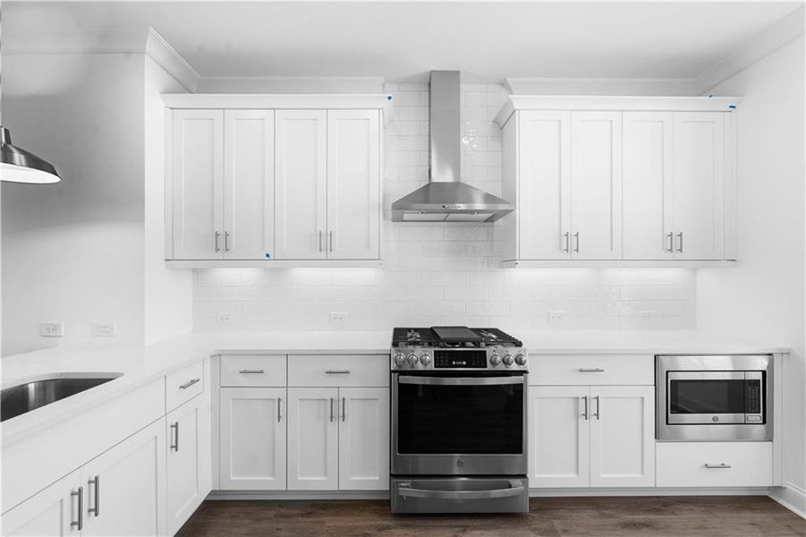 Furnished interior view inside a new home in Evanshire Townhomes, Duluth (Image 9).