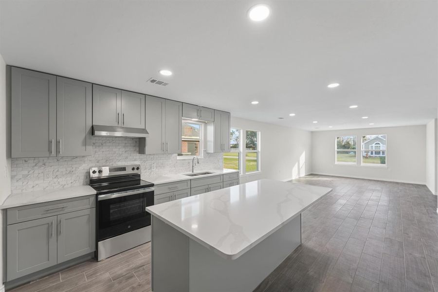 Furnished interior view inside a new home in , Dayton (Image 6).