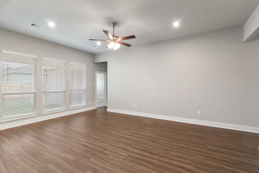 Spacious, unfurnished interior of a new home in Southern Pointe, College Station (Image 12).