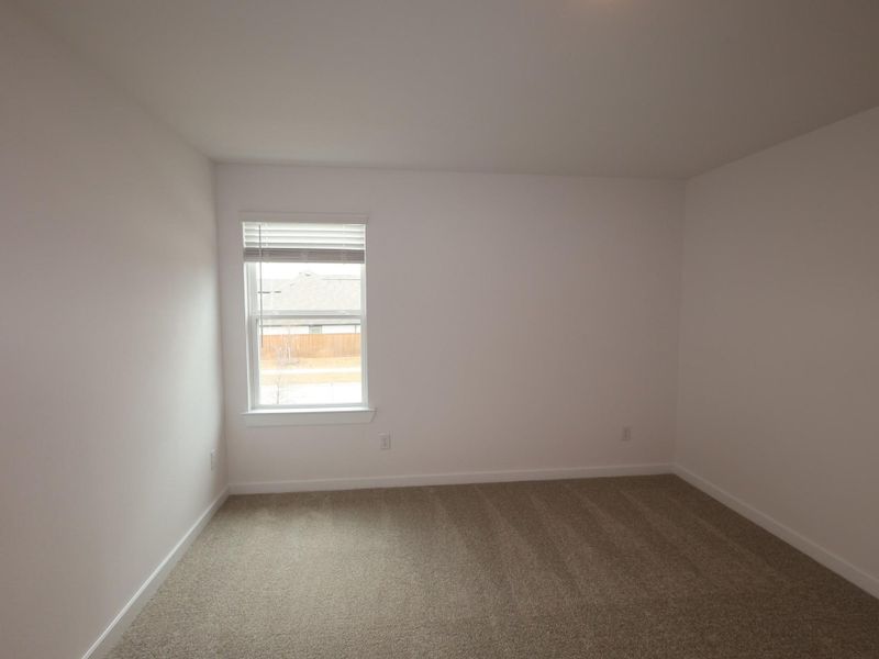 Spacious, unfurnished interior of a new home in Summerview, Fulshear (Image 25).