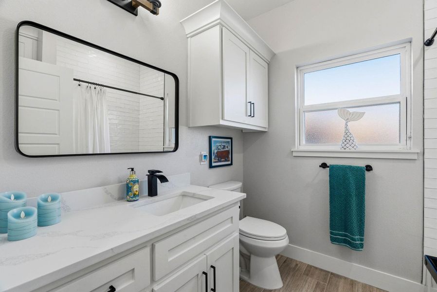 Furnished interior view inside a new home in , Corpus Christi (Image 12).