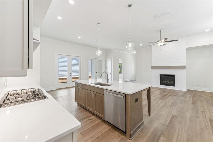 Furnished interior view inside a new home in Aberdeen, Hoschton (Image 9).