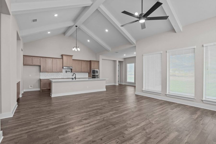 Image 37 of a home in Sienna Lakes.