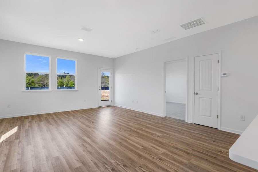 Spacious, unfurnished interior of a new home in Three Rivers, Rome (Image 15). Spacious, unfurnished interior of a new home in Three Rivers, Rome (Image 15).