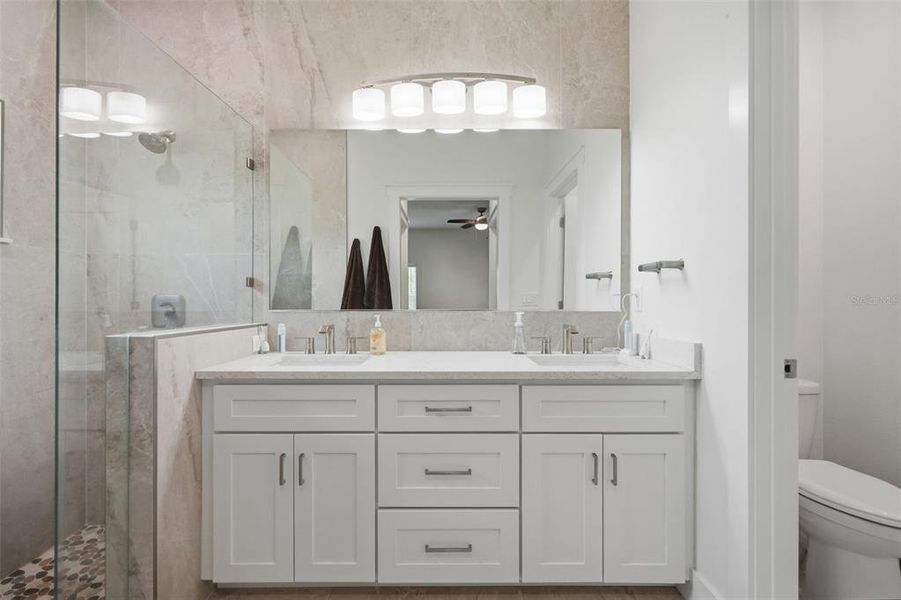 Furnished interior view inside a new home in , Spring Hill (Image 11).