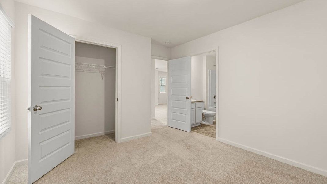 Representative unfurnished interior of a home built from the Dennis by D.R. Horton in Glenmaye, Hampton (Image 35).