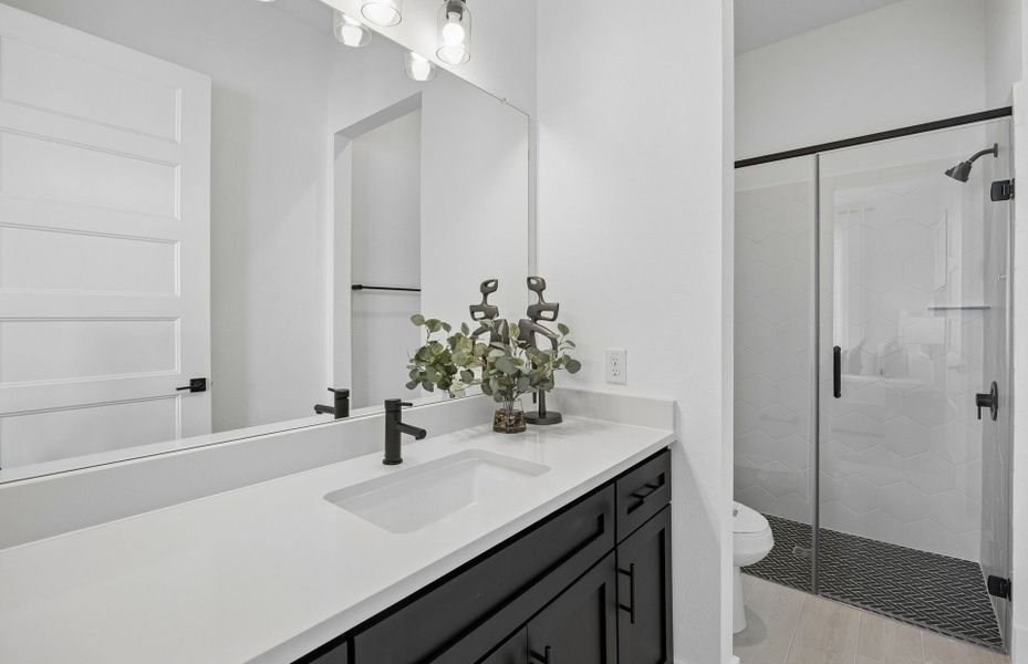 Representative furnished interior of a home built from the Renown by Del Webb in Del Webb Sugar Land at Ryehill, Rosenberg (Image 17). Representative furnished interior of a home built from the Renown by Del Webb in Del Webb Sugar Land at Ryehill, Rosenberg (Image 17).