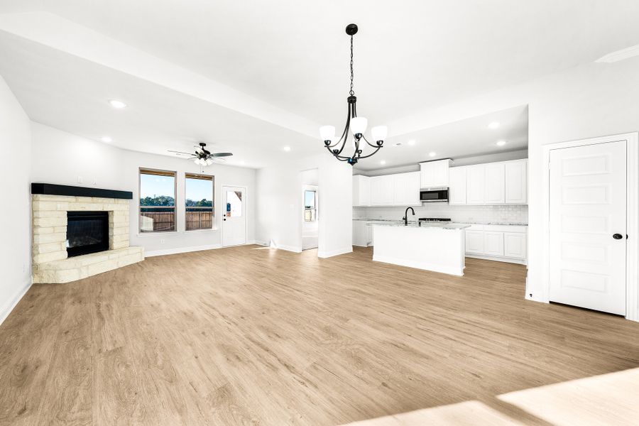 Spacious, unfurnished interior of a new home in Forest Ridge Estates, Greenville (Image 17).