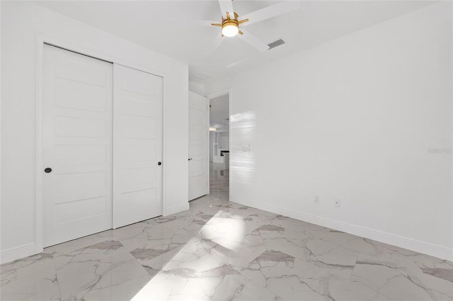 Spacious, unfurnished interior of a new home in , Ocala (Image 28).