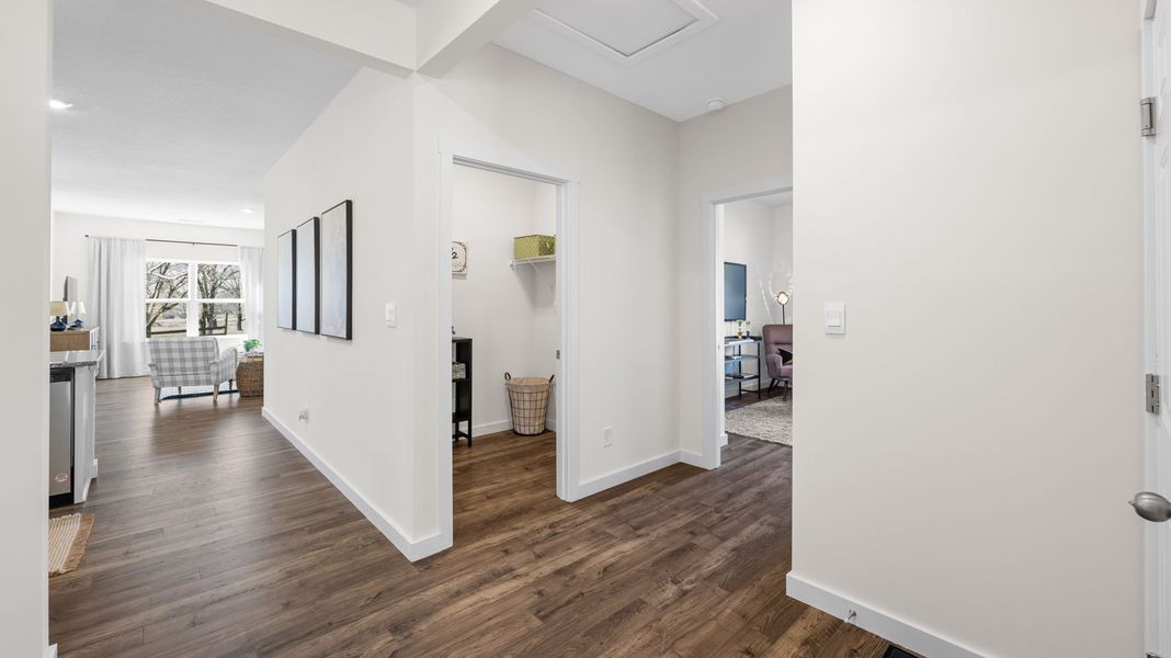 Spacious, unfurnished interior of a new home in The Cove at Thrasher Landing, Hixson (Image 18).