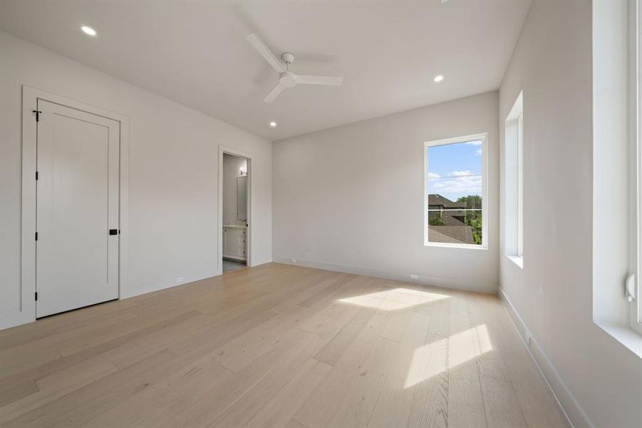 Spacious, unfurnished interior of a new home in , Dallas (Image 22).