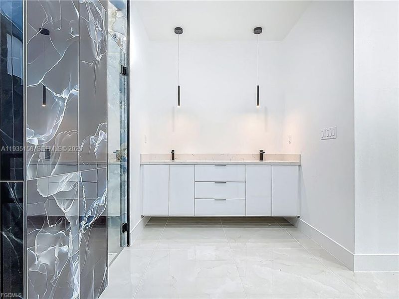 Image 20 of a home in .