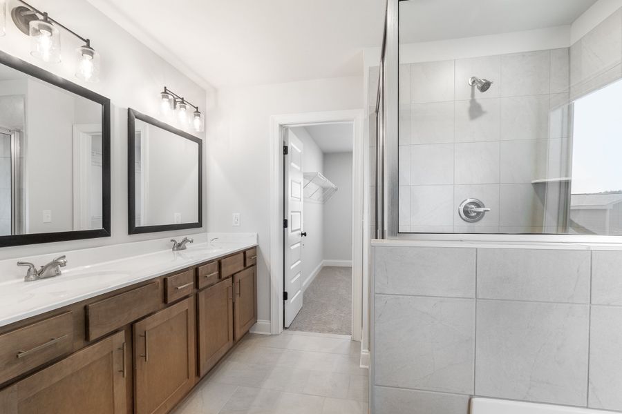 Furnished interior view inside a new home in Ridge Pointe, Athens (Image 11).