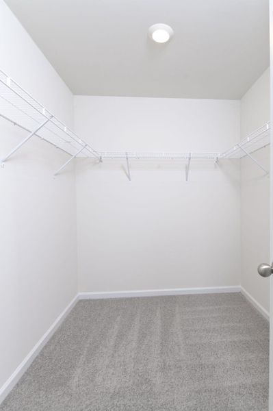 Spacious, unfurnished interior of a new home in Mulberry Landing, Orangeburg (Image 7).