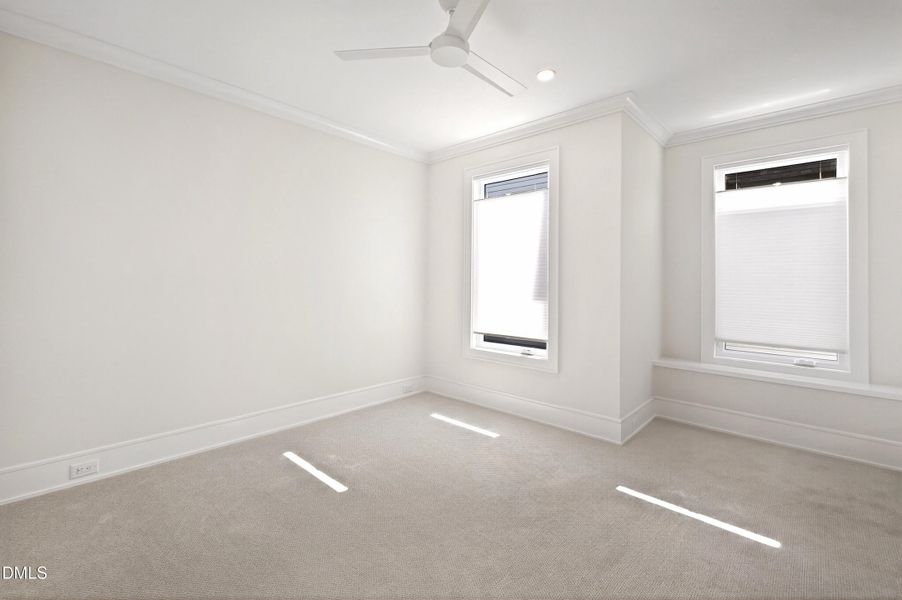 Carson (68) Carson (68)