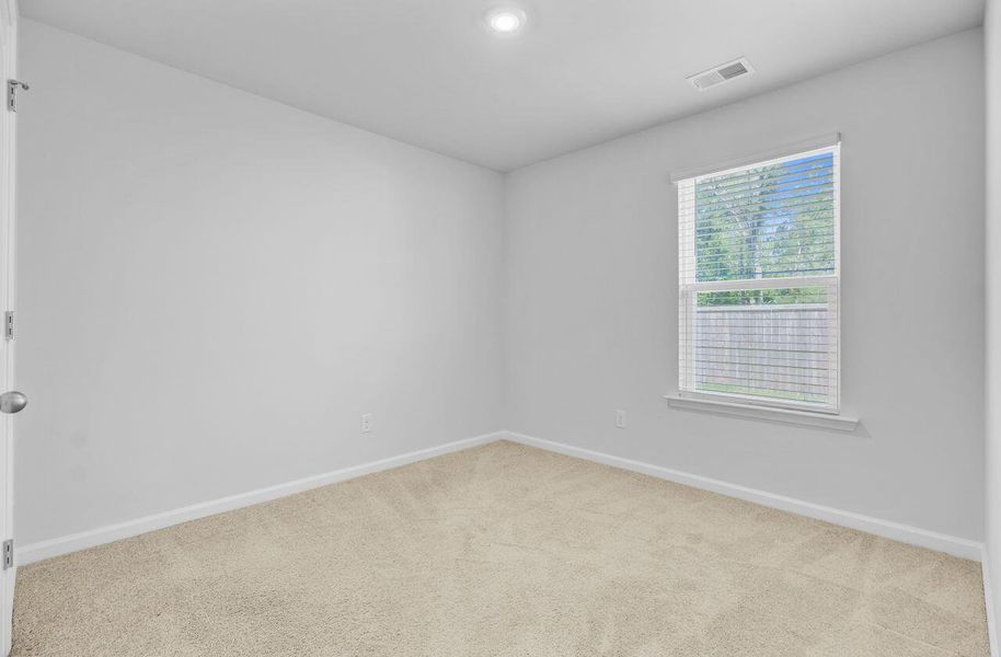 Spacious, unfurnished interior of a new home in Stone Ridge, Moncks Corner (Image 17).