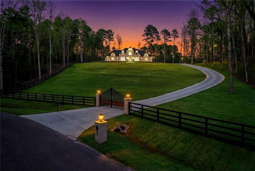 Image 70 of a home in .