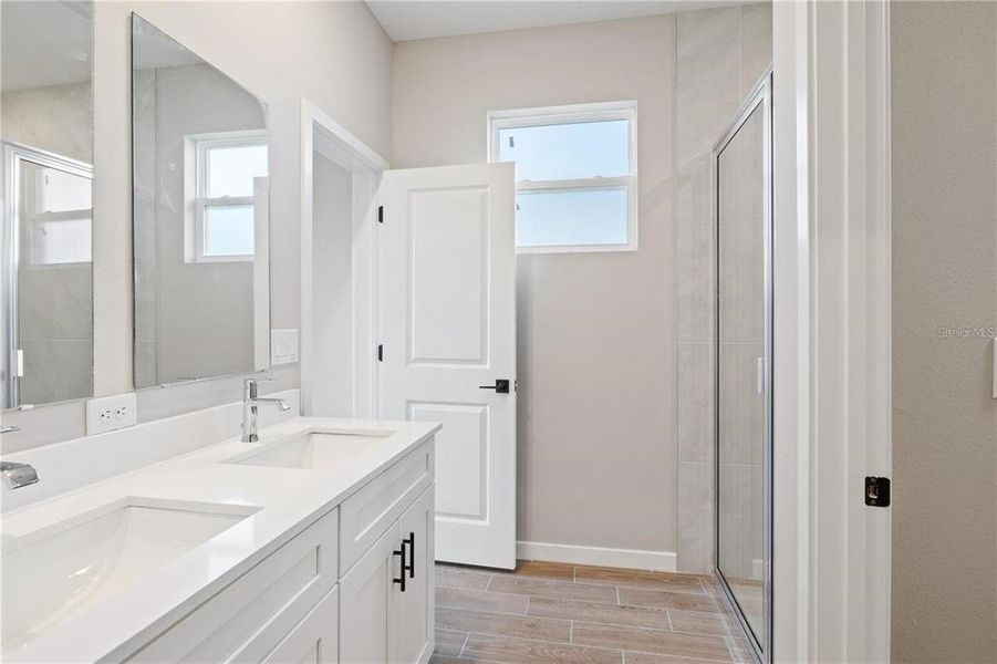 Furnished interior view inside a new home in Marion Oaks, Ocala (Image 9).