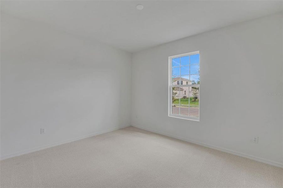 Spacious, unfurnished interior of a new home in Tuscan Hills, Dade City (Image 32).