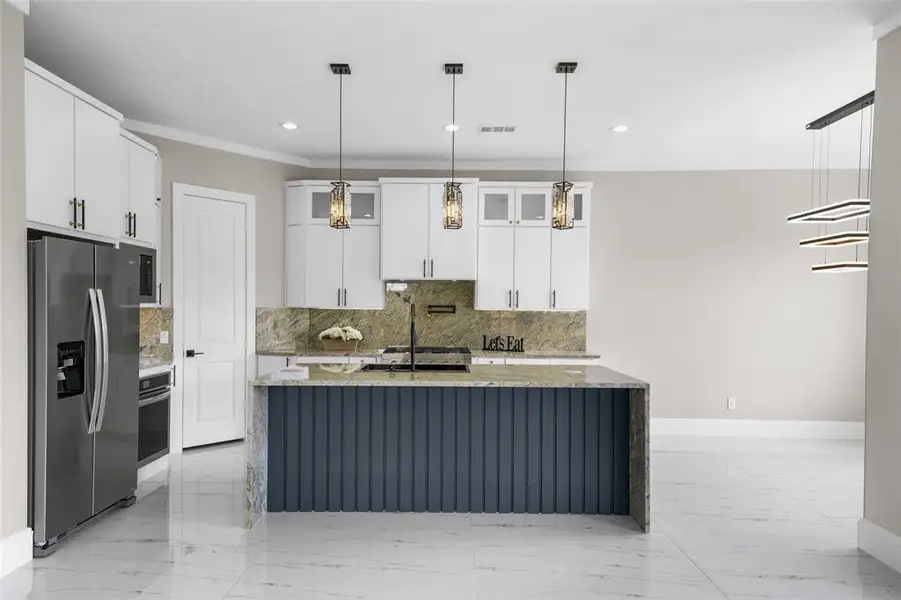 Furnished interior view inside a new home in , Dallas (Image 6). Furnished interior view inside a new home in , Dallas (Image 6).