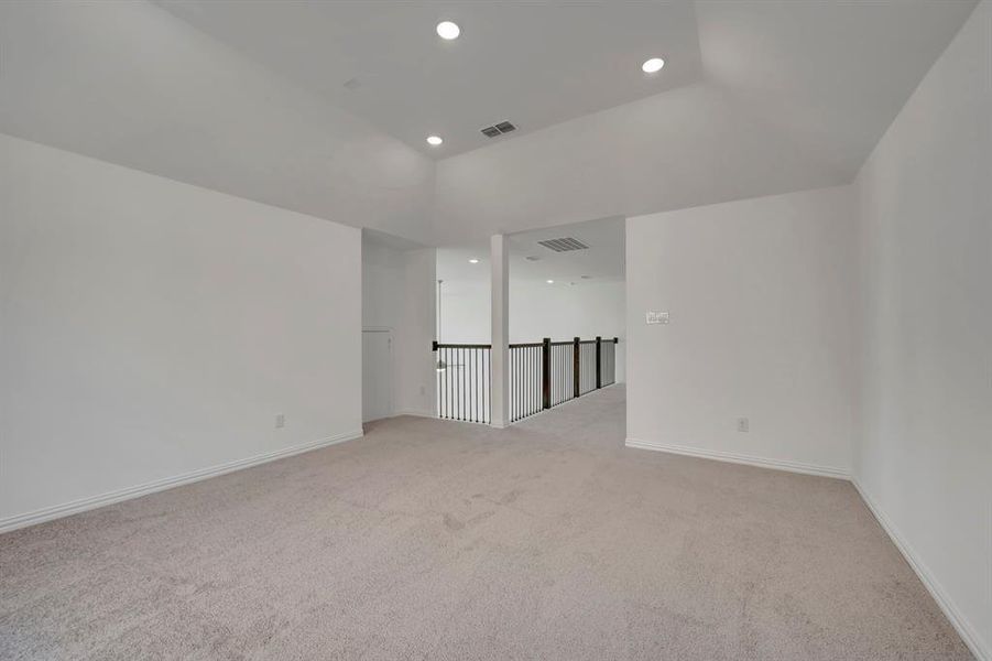 Spacious, unfurnished interior of a new home in Lilyana, Celina (Image 30). Spacious, unfurnished interior of a new home in Lilyana, Celina (Image 30).