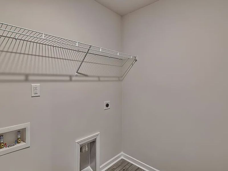 Spacious, unfurnished interior of a new home in Emanuel Creek, West Columbia (Image 14).