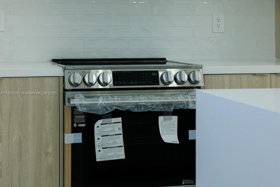 Close-up of interior finishes inside a home in , Lehigh Acres (Image 20).