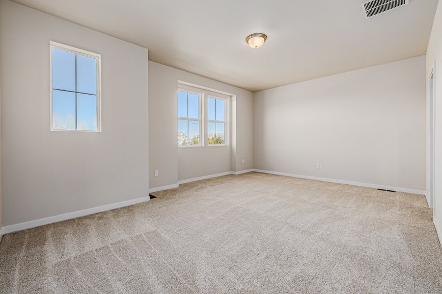 Spacious, unfurnished interior of a new home in Arras Park, Thornton (Image 28).