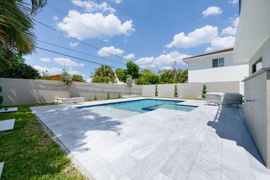42-web-or-mls-photo-39