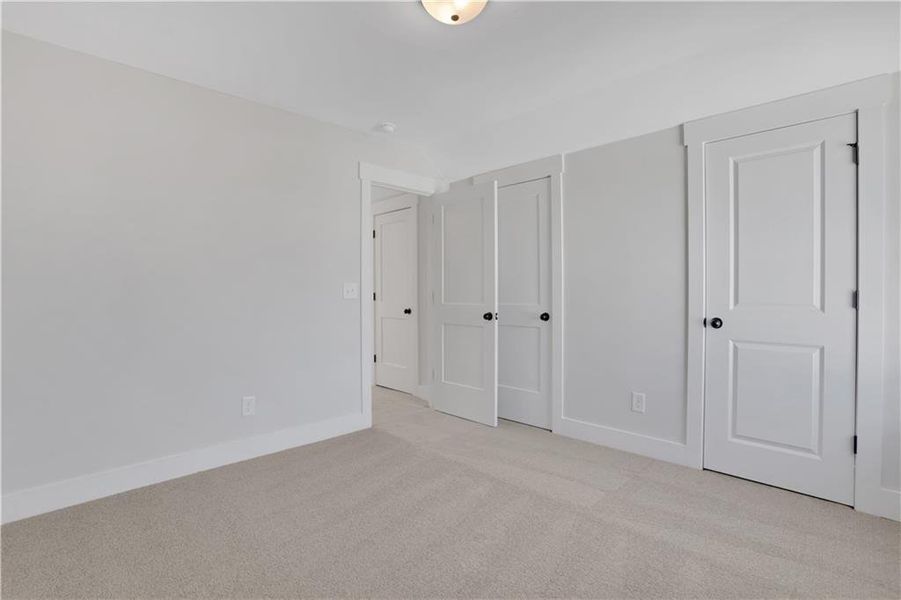 Spacious, unfurnished interior of a new home in Twin Lakes, Hoschton (Image 55).