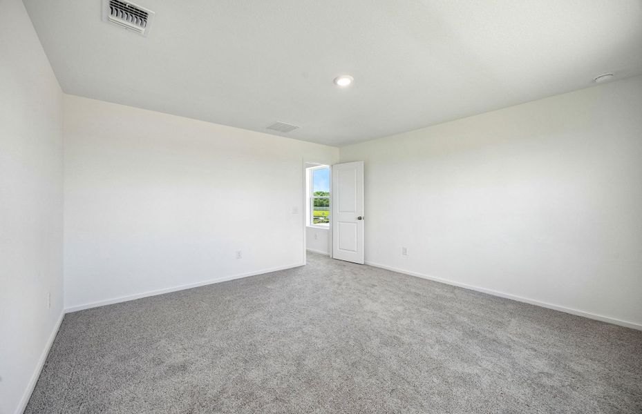 Spacious, unfurnished interior of a new home in Windcress, Cove (Image 23).