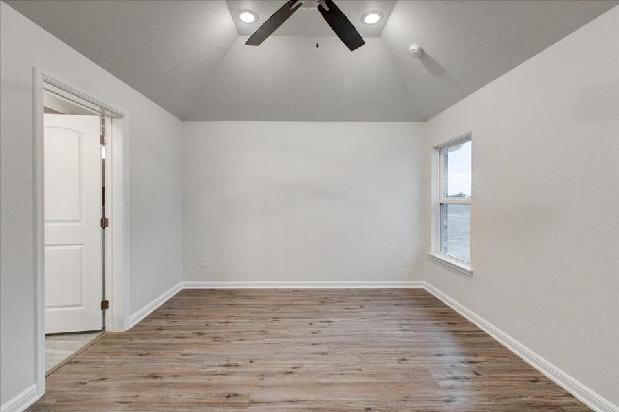 Representative unfurnished interior of a home built from the The Renner by Doug Parr Custom Homes in Honeysuckle Ranch, Paradise (Image 23). Representative unfurnished interior of a home built from the The Renner by Doug Parr Custom Homes in Honeysuckle Ranch, Paradise (Image 23).