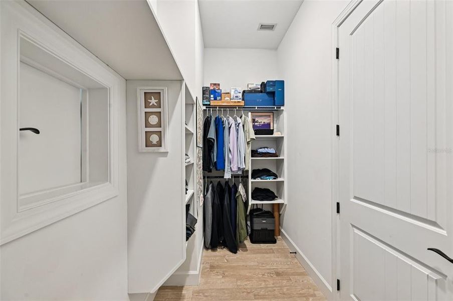 Furnished interior view inside a new home in , Englewood (Image 9).