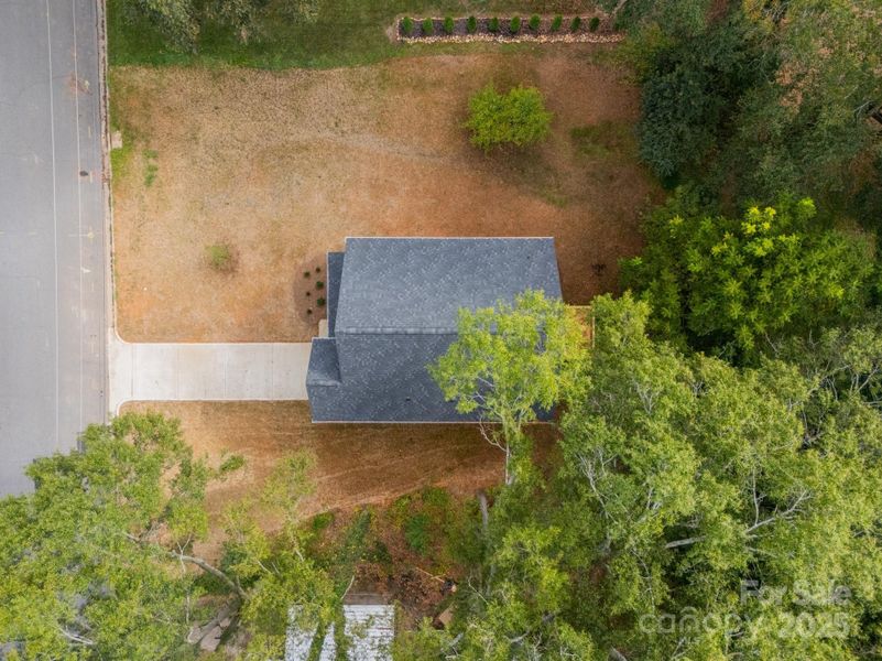 Image 27 of a home in . Image 27 of a home in .