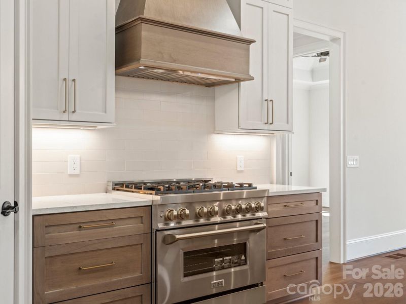 Image 44 of a home in .