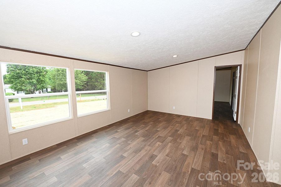 Spacious, unfurnished interior of a new home in , Stony Point (Image 16).