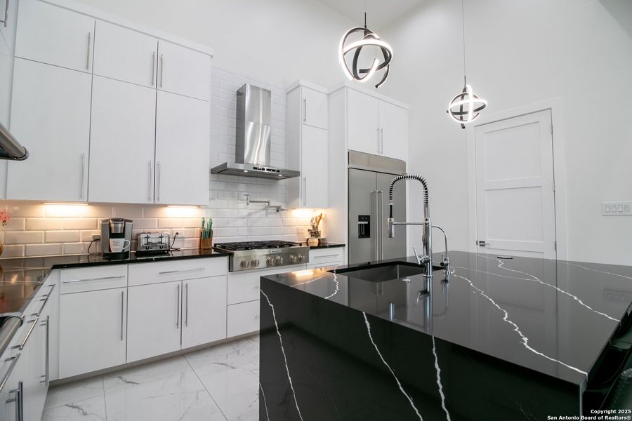 Furnished interior view inside a new home in , San Antonio (Image 46). Furnished interior view inside a new home in , San Antonio (Image 46).