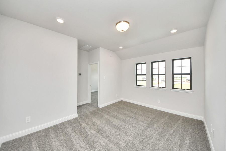 Spacious, unfurnished interior of a new home in Bridgeland: Signature Collection, Cypress (Image 10).