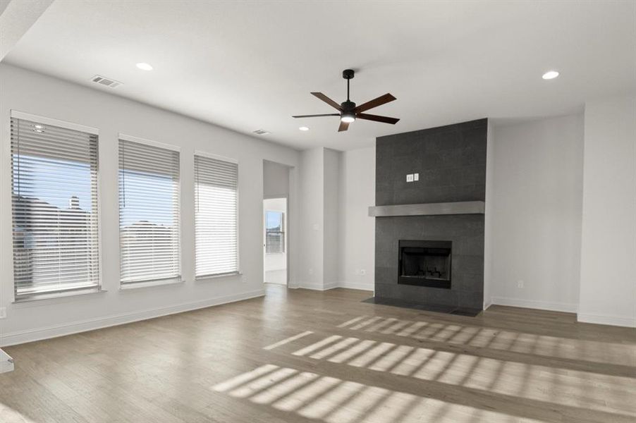 Spacious, unfurnished interior of a new home in Bull Hide Estates, Hewitt (Image 16).