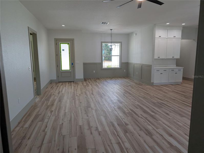 Spacious, unfurnished interior of a new home in , Ocala (Image 35).