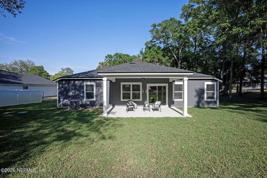 Exterior details and patio area of a home in , Jacksonville (Image 27).