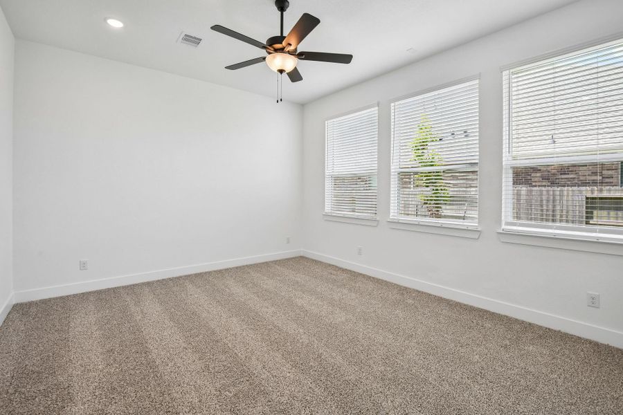 Spacious, unfurnished interior of a new home in Artavia, Conroe (Image 16).