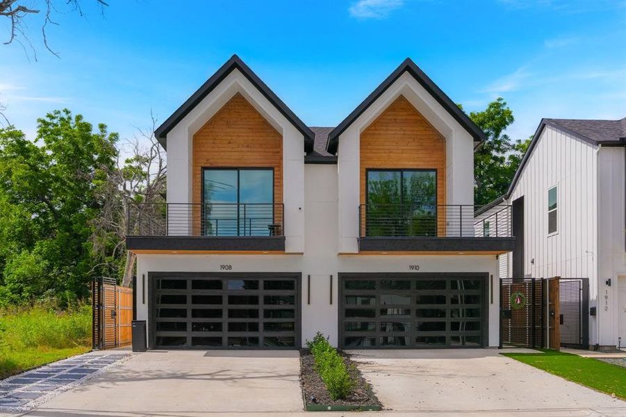 Front exterior of a new home in , Dallas, TX, highlighting curb appeal (Image 2). Front exterior of a new home in , Dallas, TX, highlighting curb appeal (Image 2).