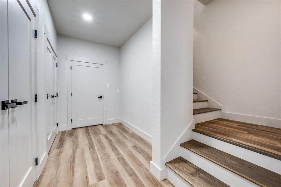 Spacious, unfurnished interior of a new home in , Bridgeport (Image 25).