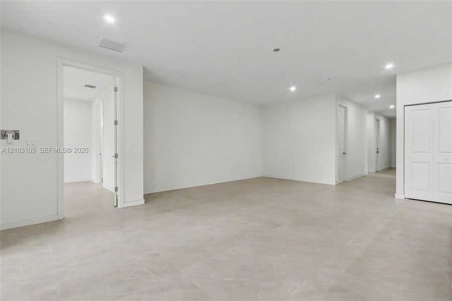 Spacious, unfurnished interior of a new home in , Oakland Park (Image 29). Spacious, unfurnished interior of a new home in , Oakland Park (Image 29).