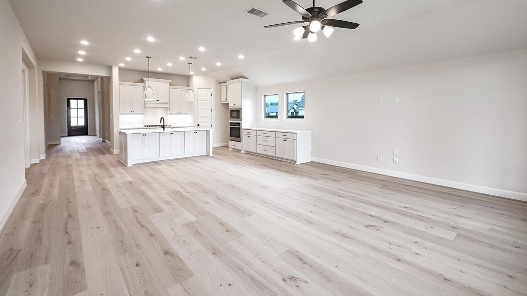 Spacious, unfurnished interior of a new home in Juniper Springs, Lockhart (Image 20).