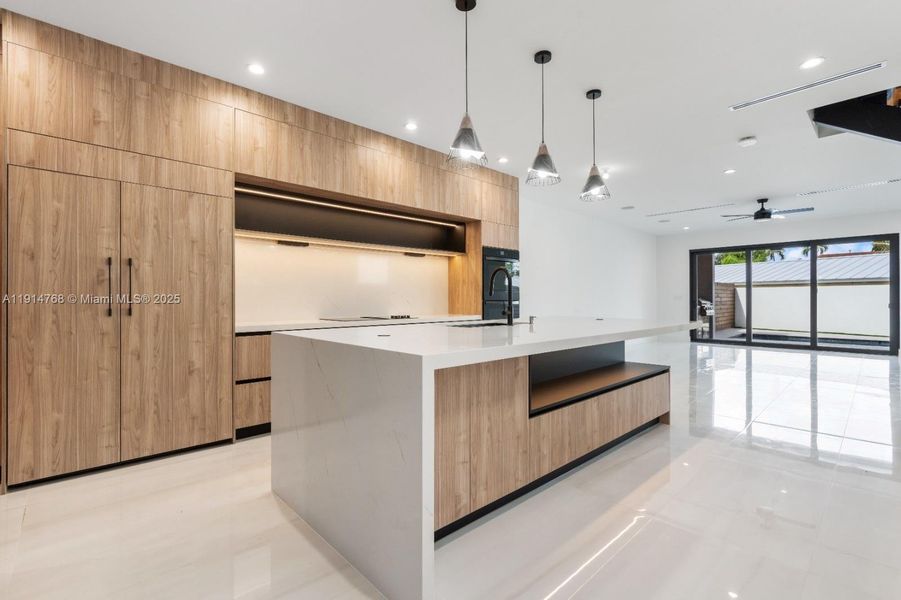Furnished interior view inside a new home in , Fort Lauderdale (Image 5).